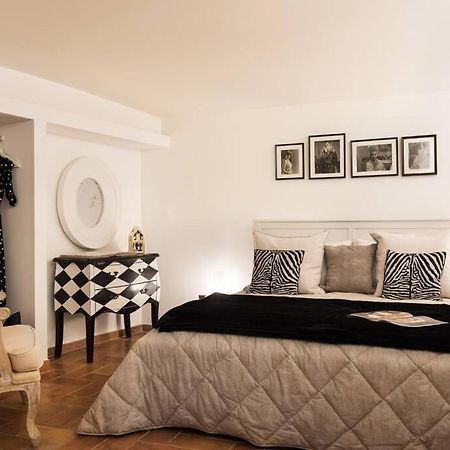 Lovely Colosseum Loft Apartment Рим Экстерьер фото